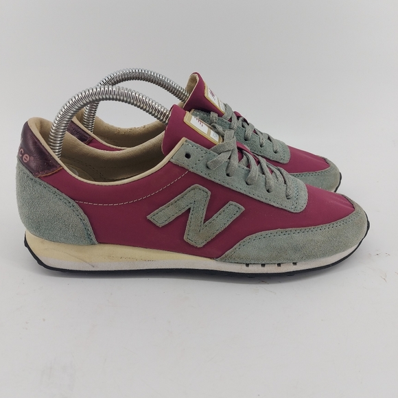 New Balance 410 Sneakers Gray and Burgandy Size 8 - Picture 1 of 7